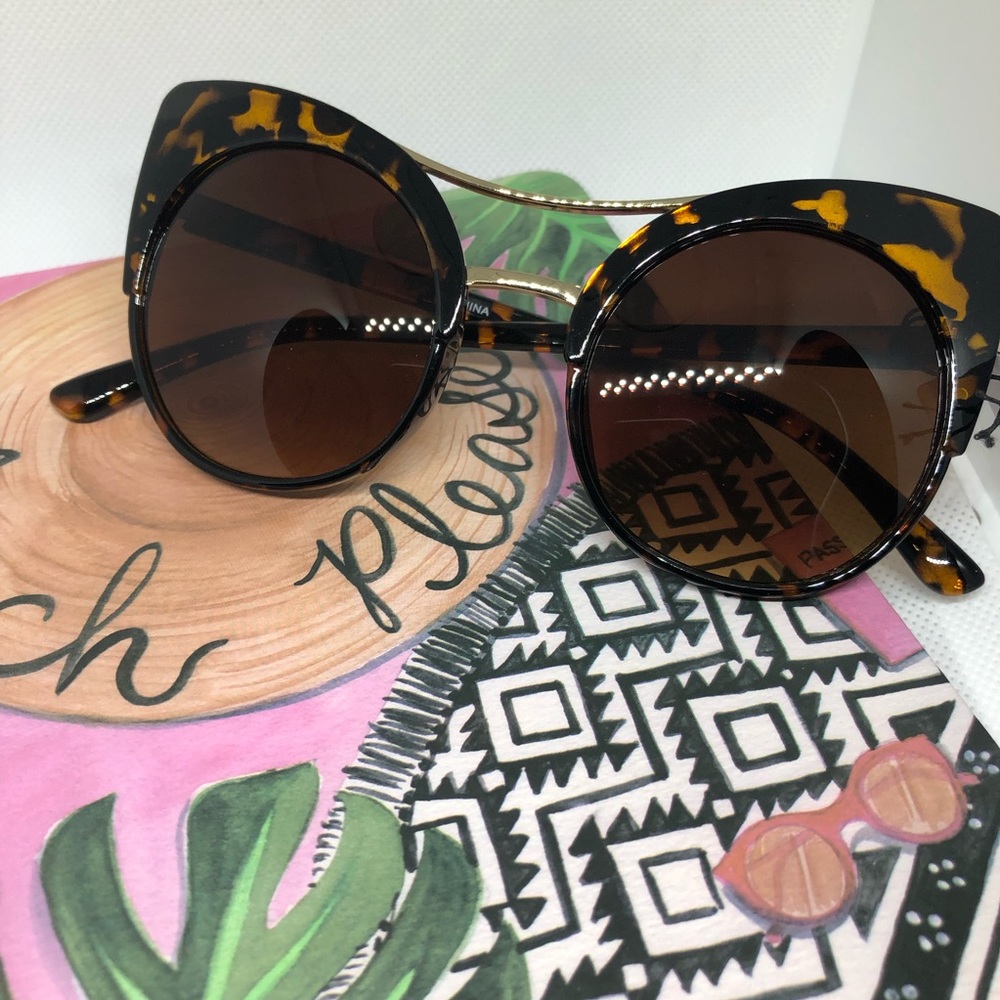 Cat Eye Tortoise Shell Sunglasses